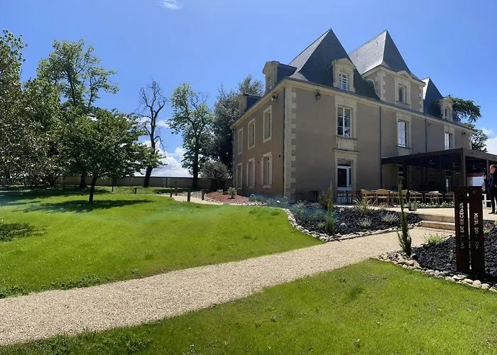 Hotel & Restaurant - Le Manoir Des Cedres - Piscine Chauffee Et Climatisation