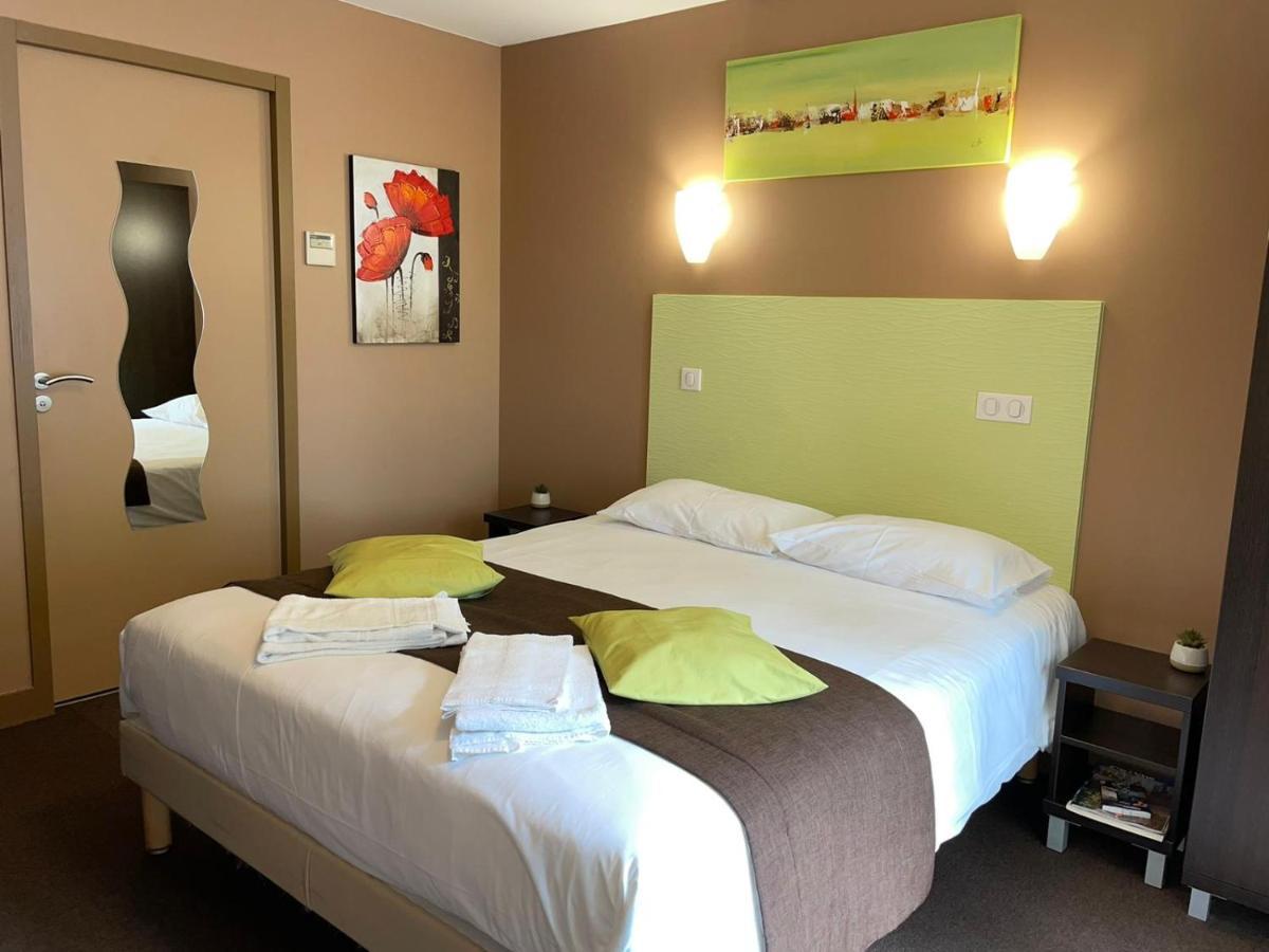 Le Manoir Des Cedres Hotel 3*